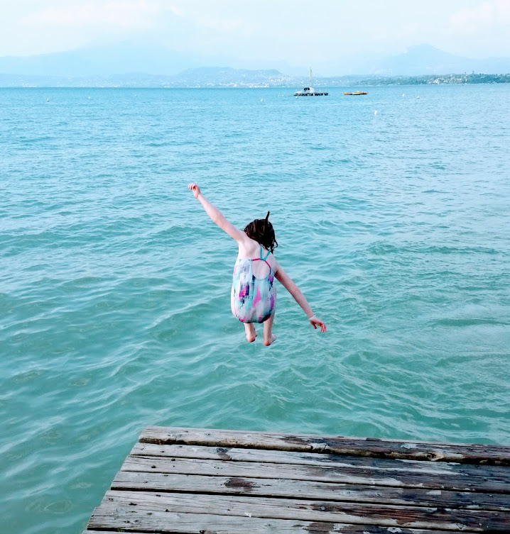 Jetty Lake Garda Bella Italia - Office Mum Andrea Mara